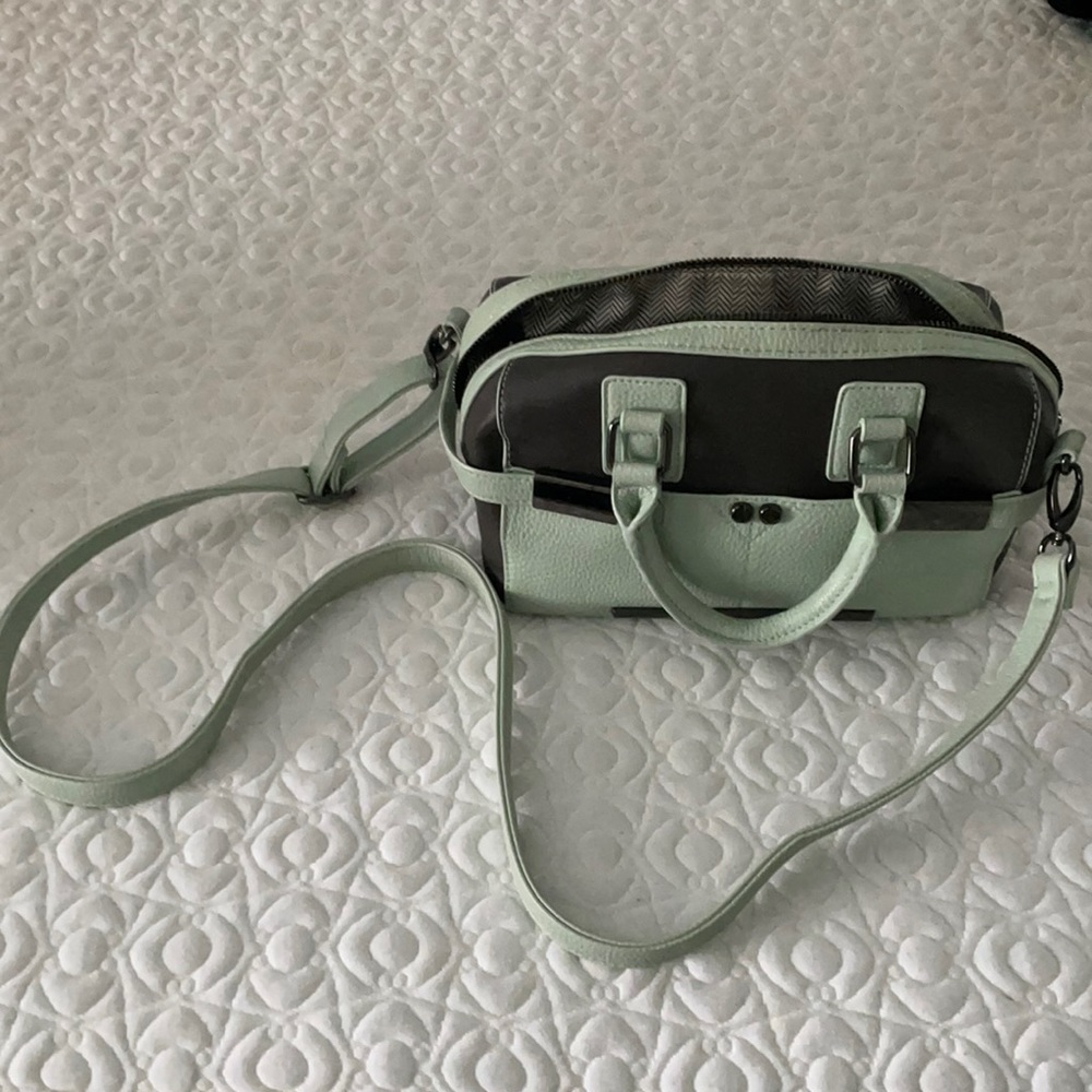 Steven madden crossbody